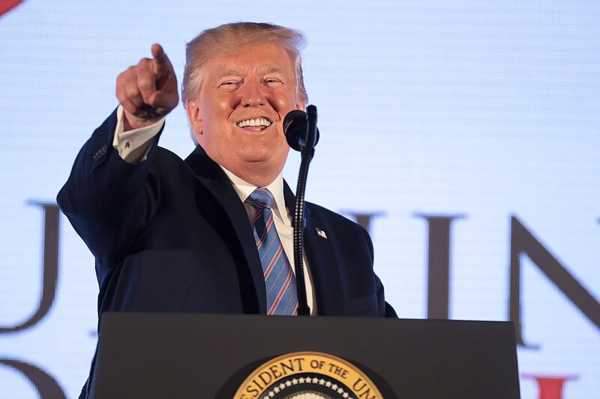 Трамп назвал Орбана другом и пообещал поддержать на выборах