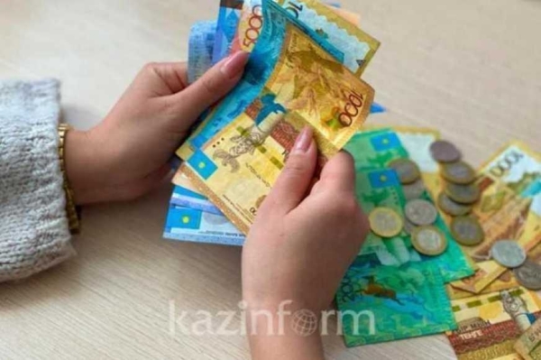 Сколько казахстанцев получат соцвыплаты в этом году