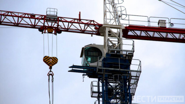 В Казани начали реконструкцию недостроенной поликлиники на ул. Толстого