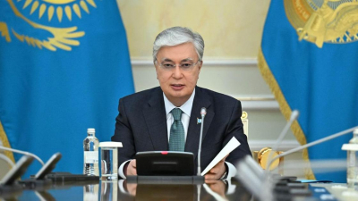 Доплаты педагогам и научным сотрудникам: Токаев подписал закон