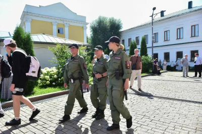 Рустам Минниханов встретился с космонавтами в Казани